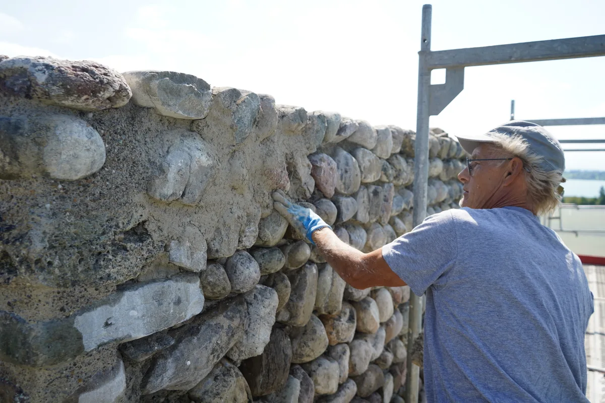 Restaurationsarbeiten am Römerkastell Irgenhausen in Pfäffikon